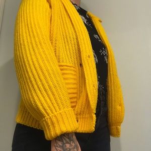 Vintage yellow knit sweater